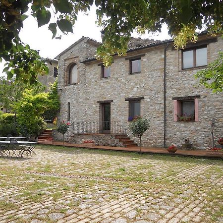 Vila Il Giardino Degli Ulivi Castelraimondo Exteriér fotografie
