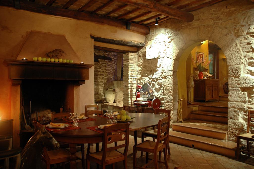 Vila Il Giardino Degli Ulivi Castelraimondo Exteriér fotografie